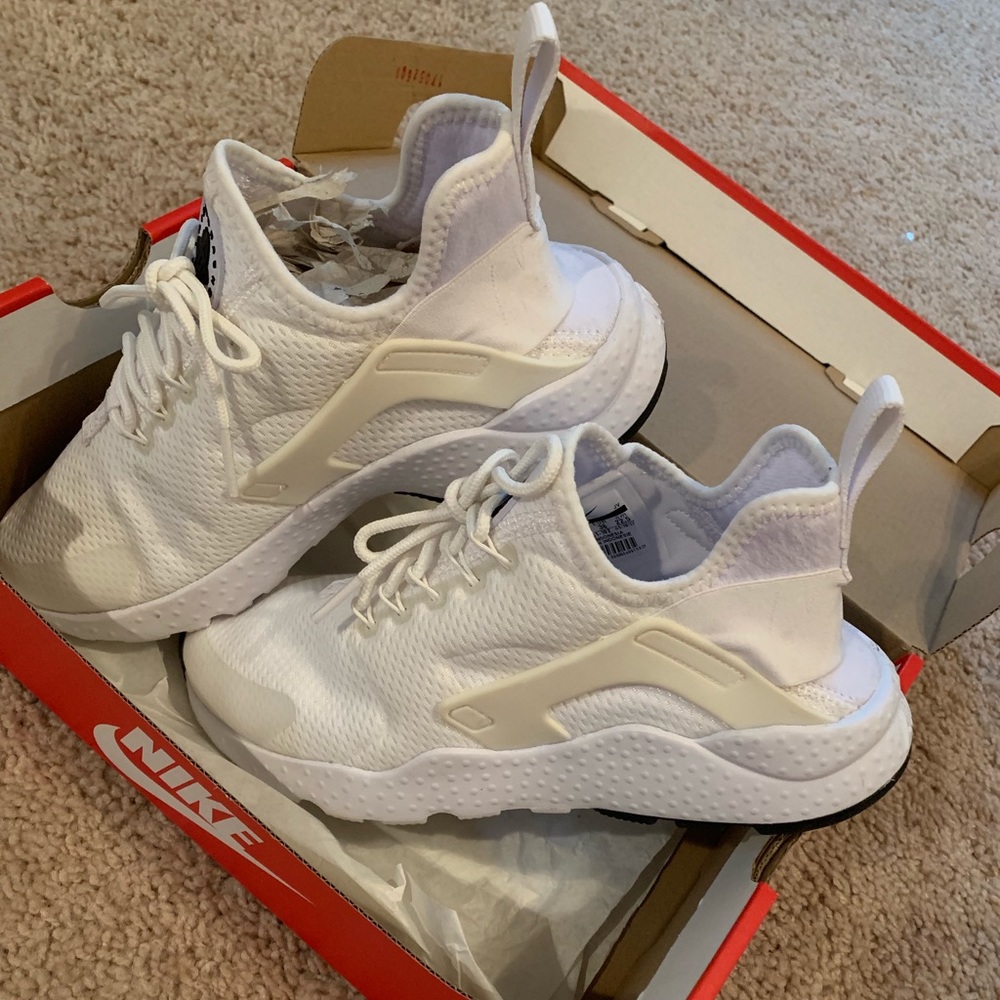 W Air Huarache Run Ultra